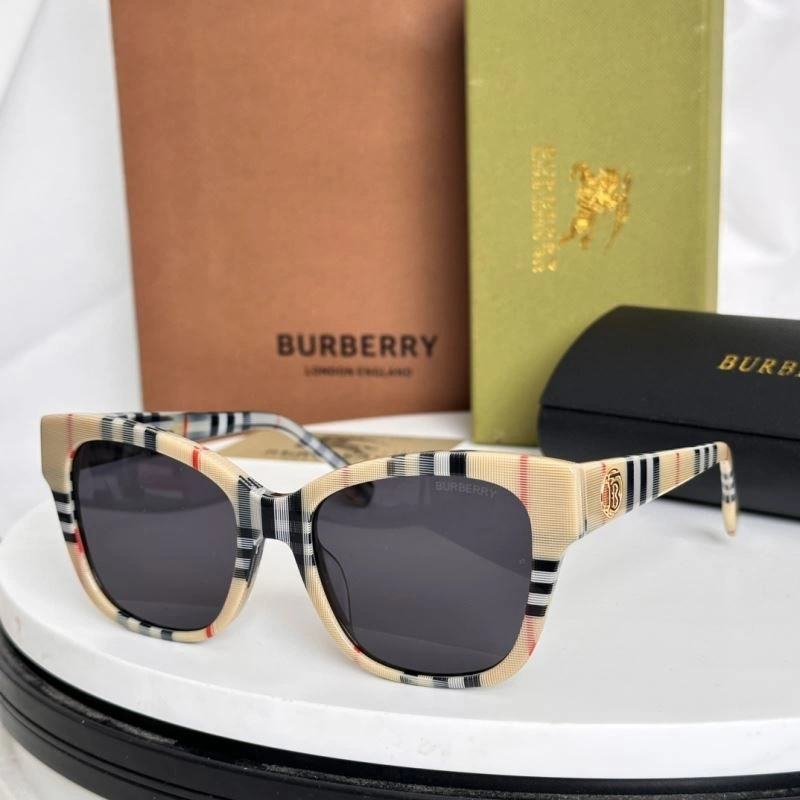 Burberry Sunglasses Cozy 277242