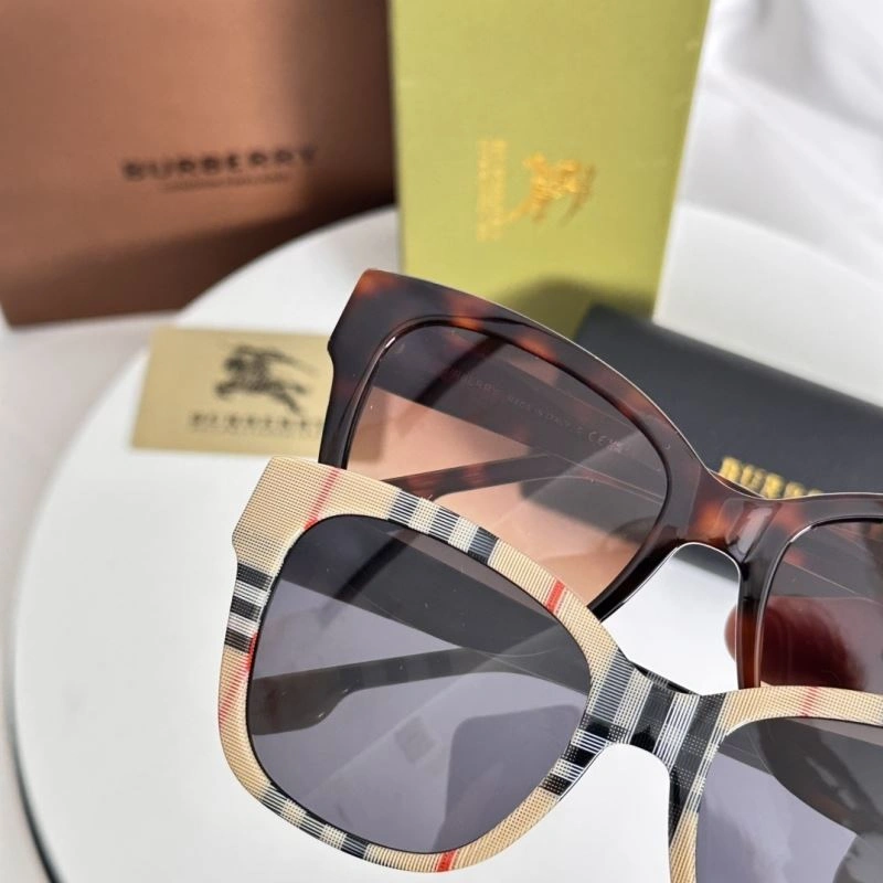 Burberry Sunglasses Cozy 277242