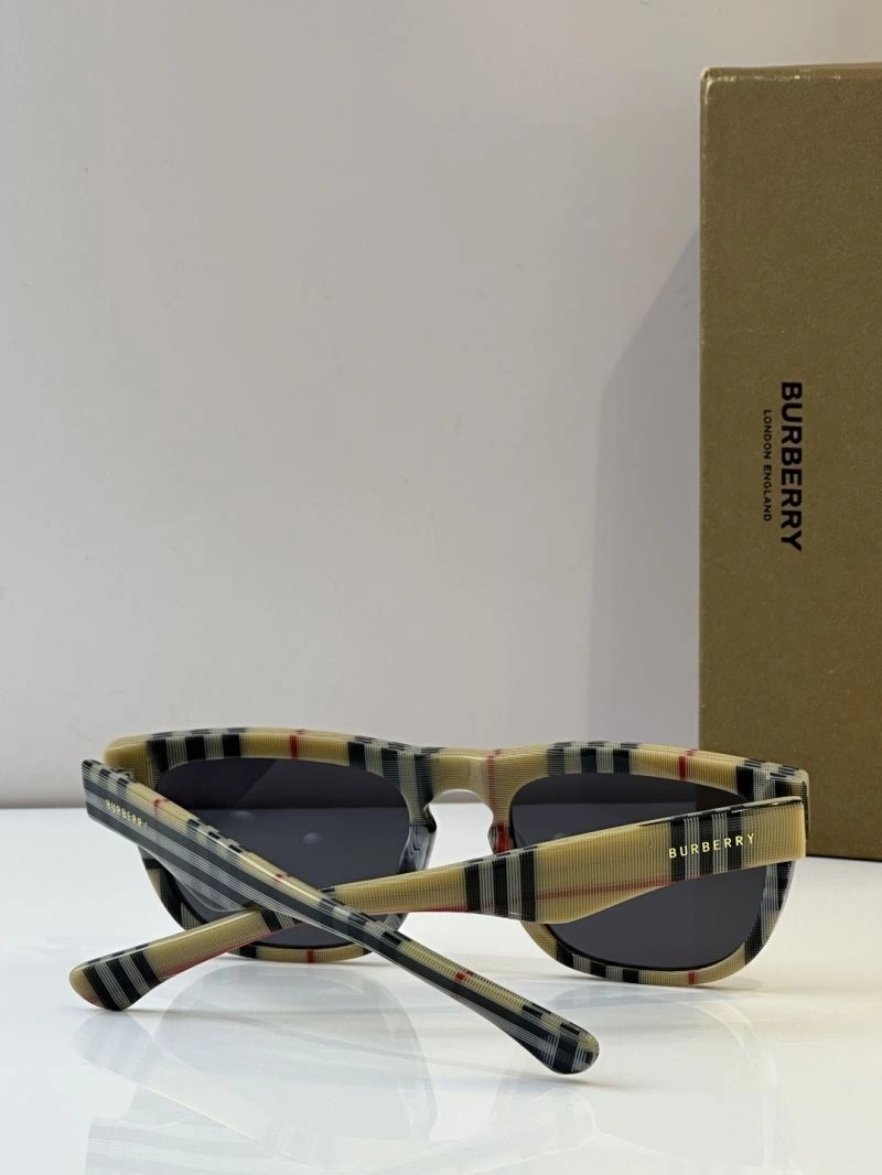 Burberry Sunglasses WeatherProof 277240