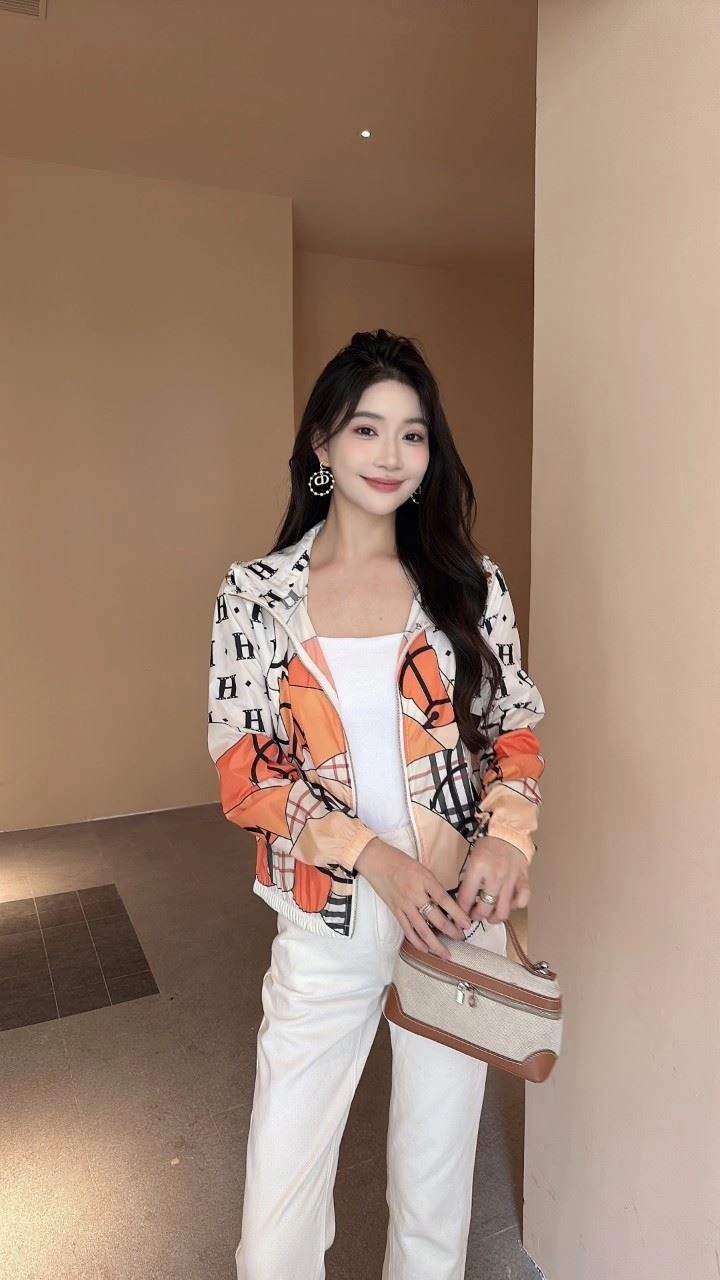 Functional Burberry Sunscreen Jacket 103506