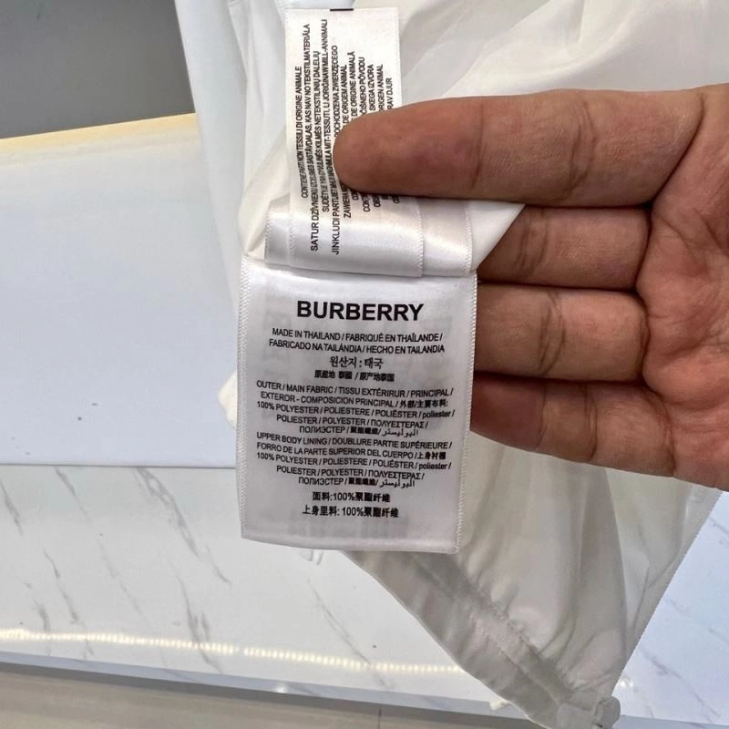 Reliable Burberry Sunscreen Jacket 105360