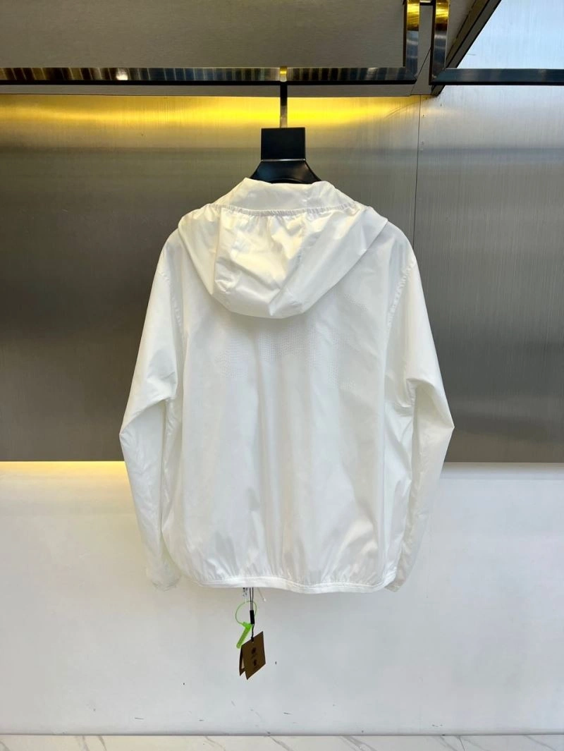 Reliable Burberry Sunscreen Jacket 105360