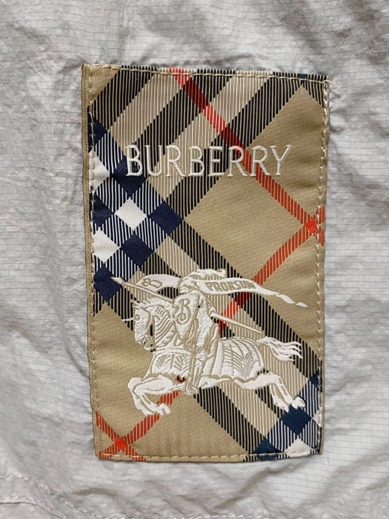 Burberry Sunscreen Jacket ZeroBulk 101149