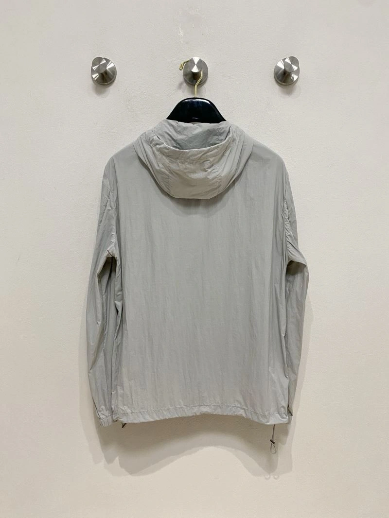 Burberry Sunscreen Jacket ZeroBulk 101149