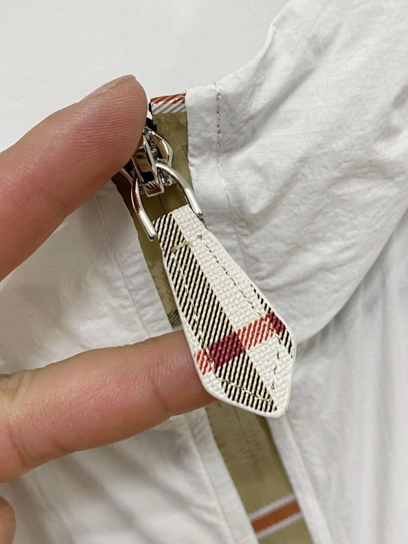 Modern Burberry Sunscreen Jacket 101176