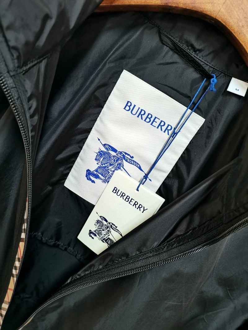 Burberry Sunscreen Jacket Trendsetting 99231