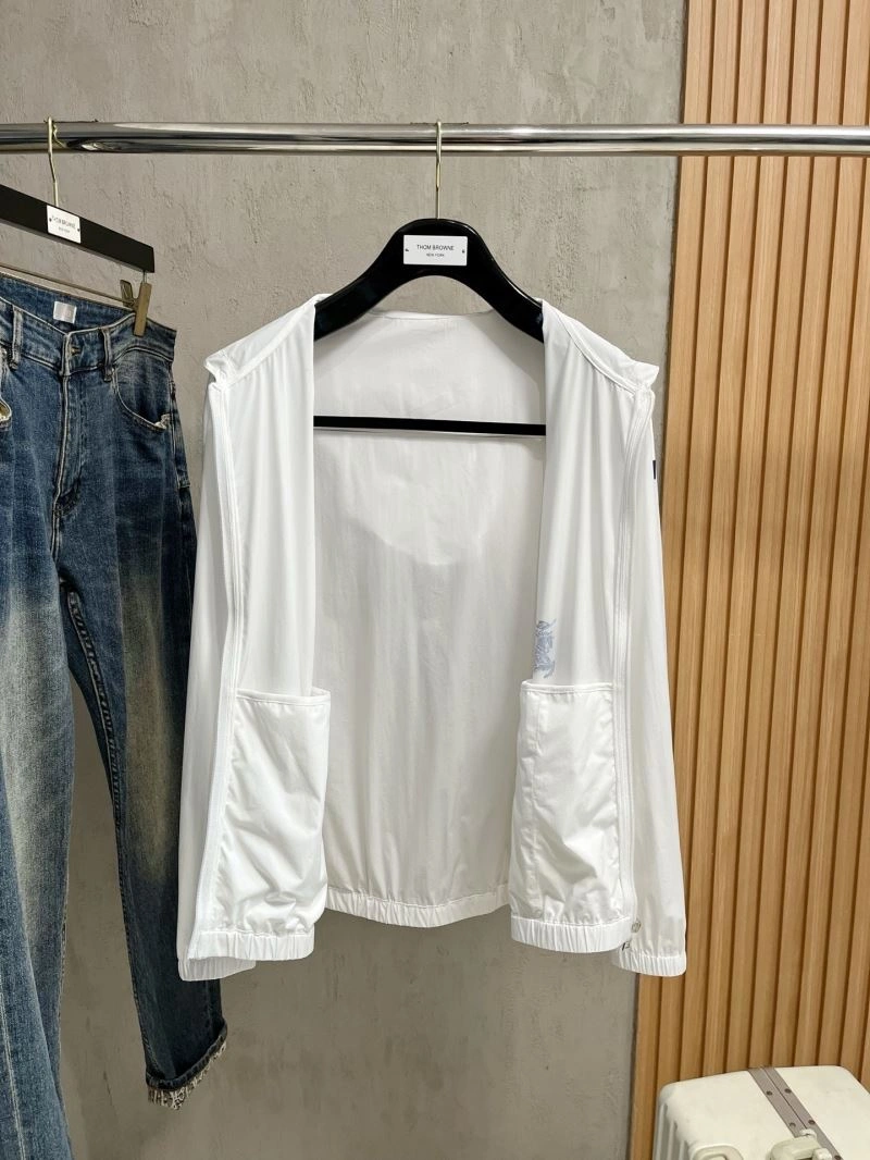 Burberry Sunscreen Jacket Trendsetting 100619