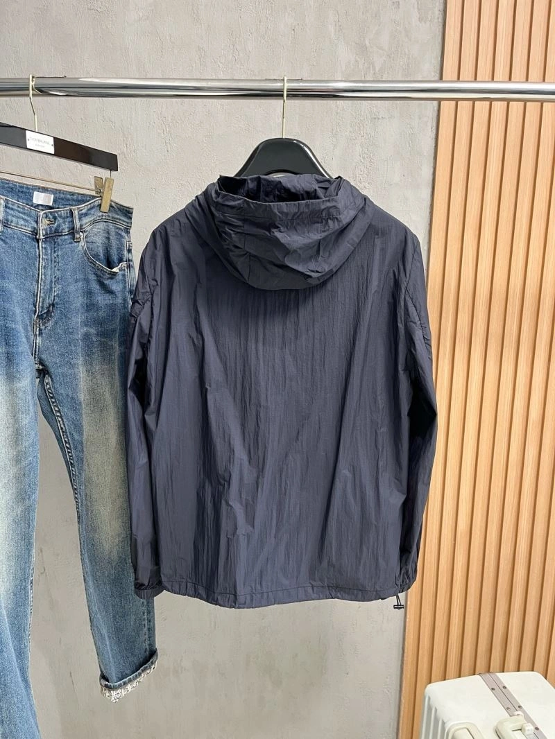 Burberry Sunscreen Jacket Sophisticated 100620