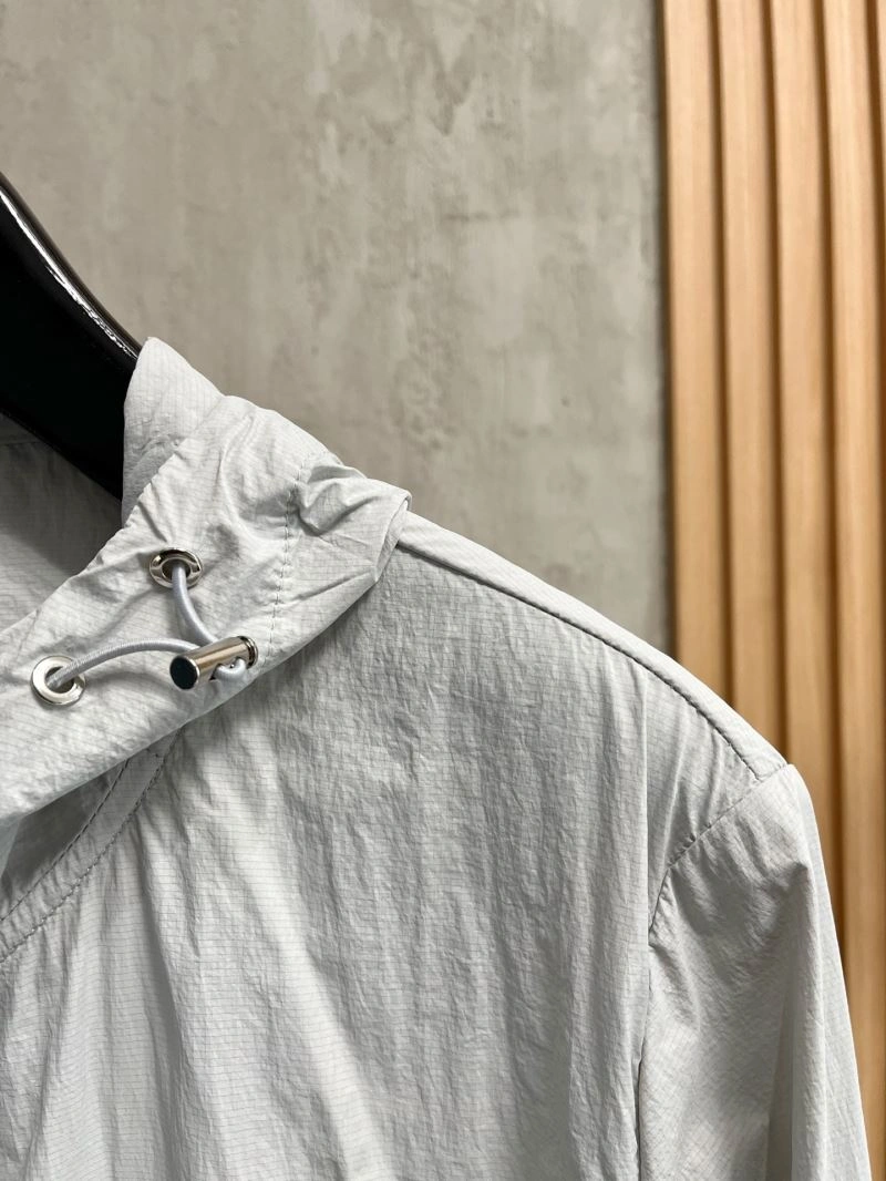 Burberry Sunscreen Jacket Packable 100622