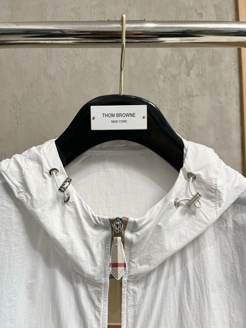 Compact Burberry Sunscreen Jacket 100618