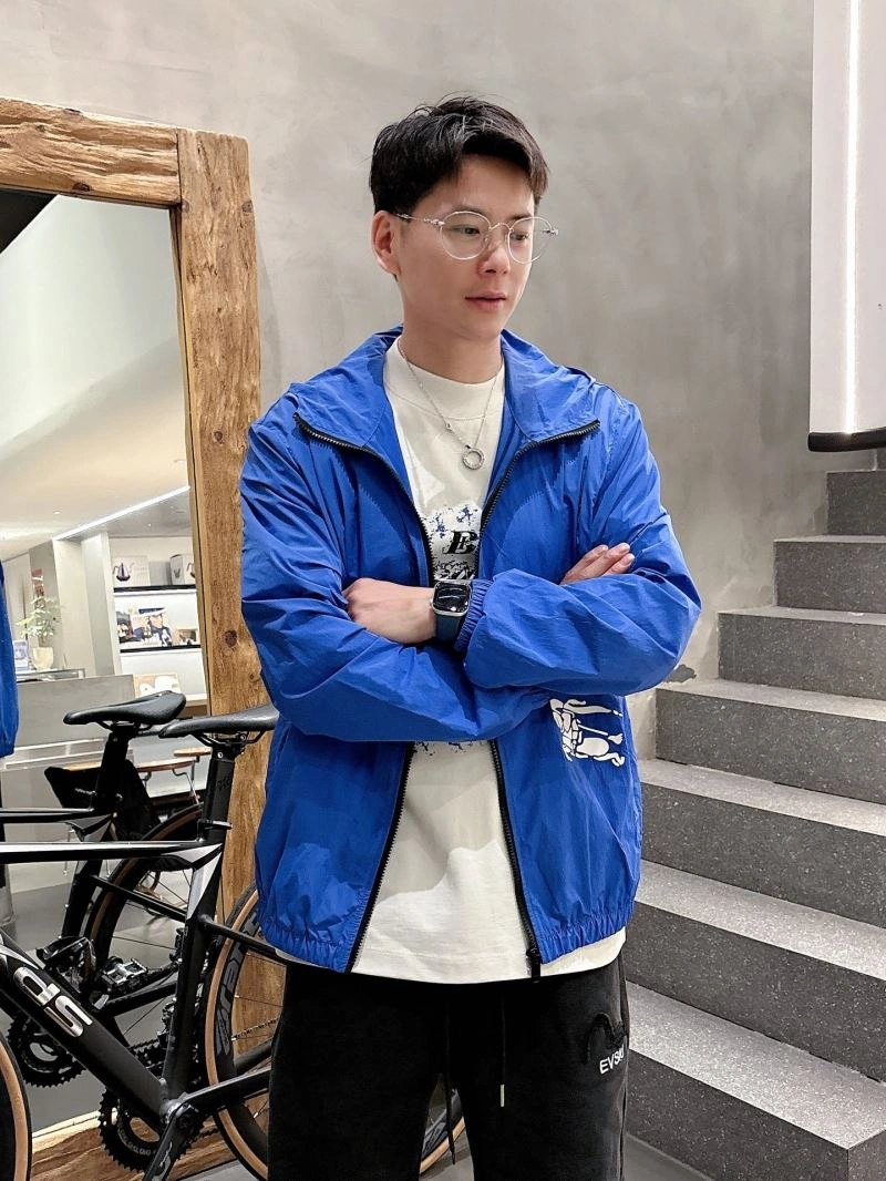 Burberry Sunscreen Jacket Resilient 100121