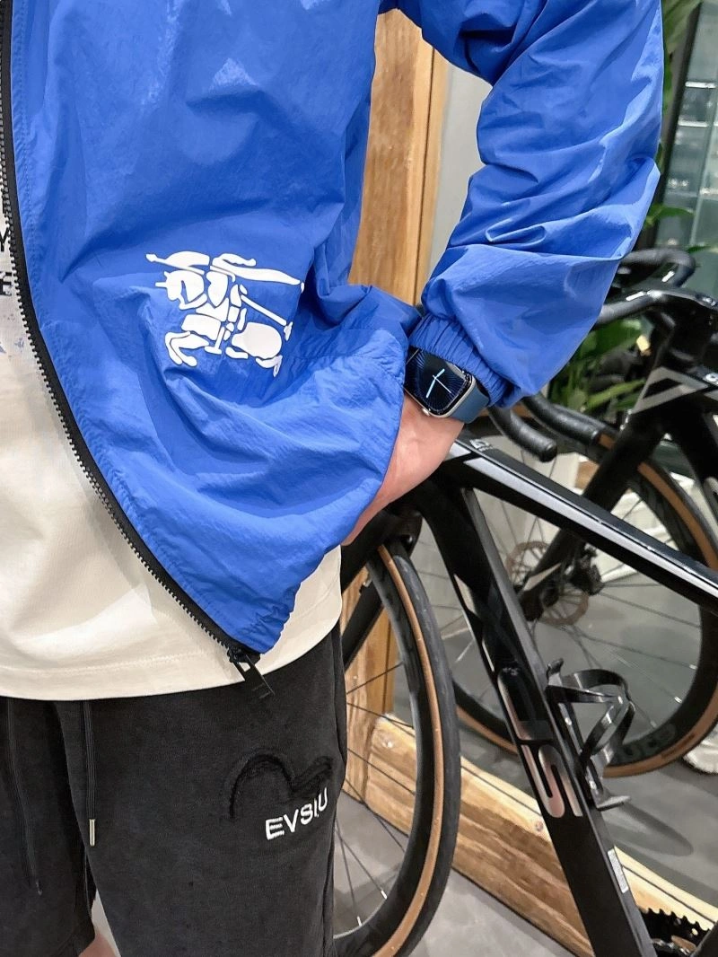 Burberry Sunscreen Jacket Resilient 100121