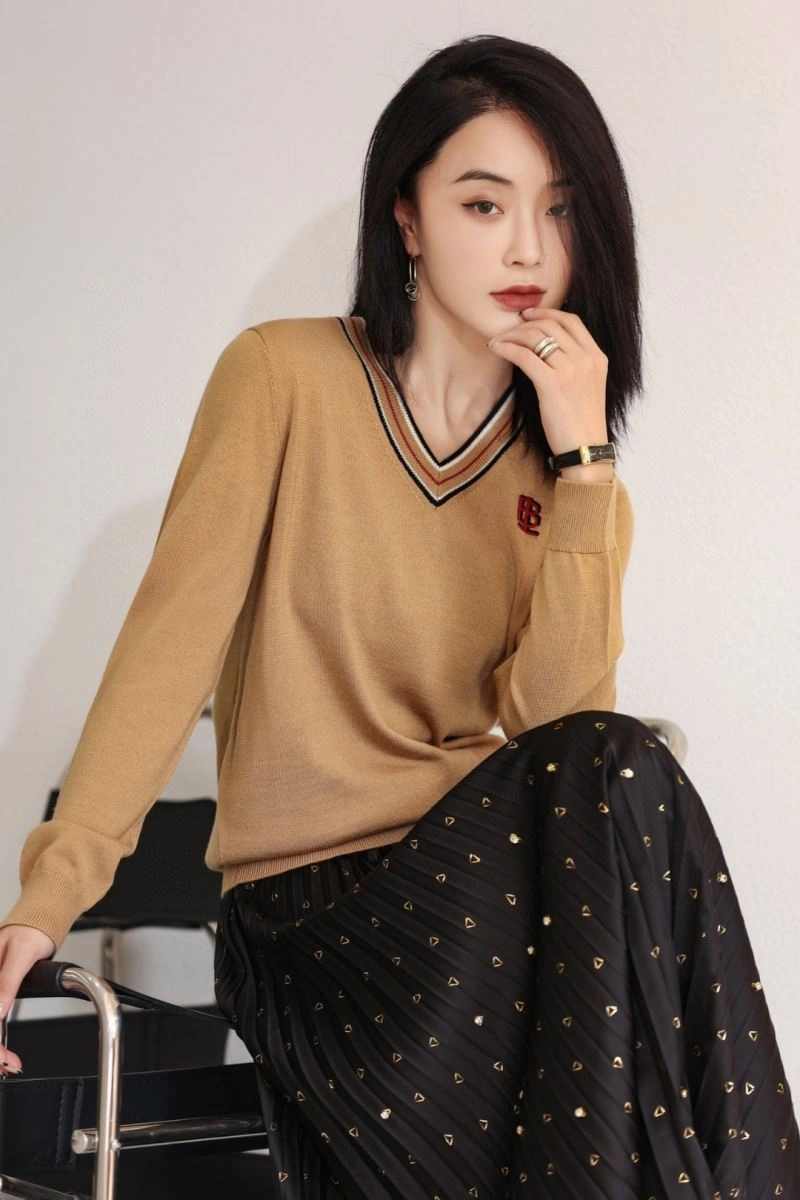 UrbanChic Burberry Sweaters 103498