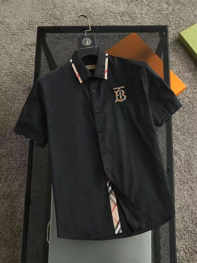 Unisex Burberry T-Shirts 99455