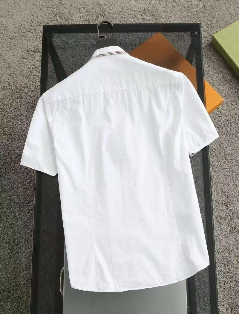 Unisex Burberry T-Shirts 99455