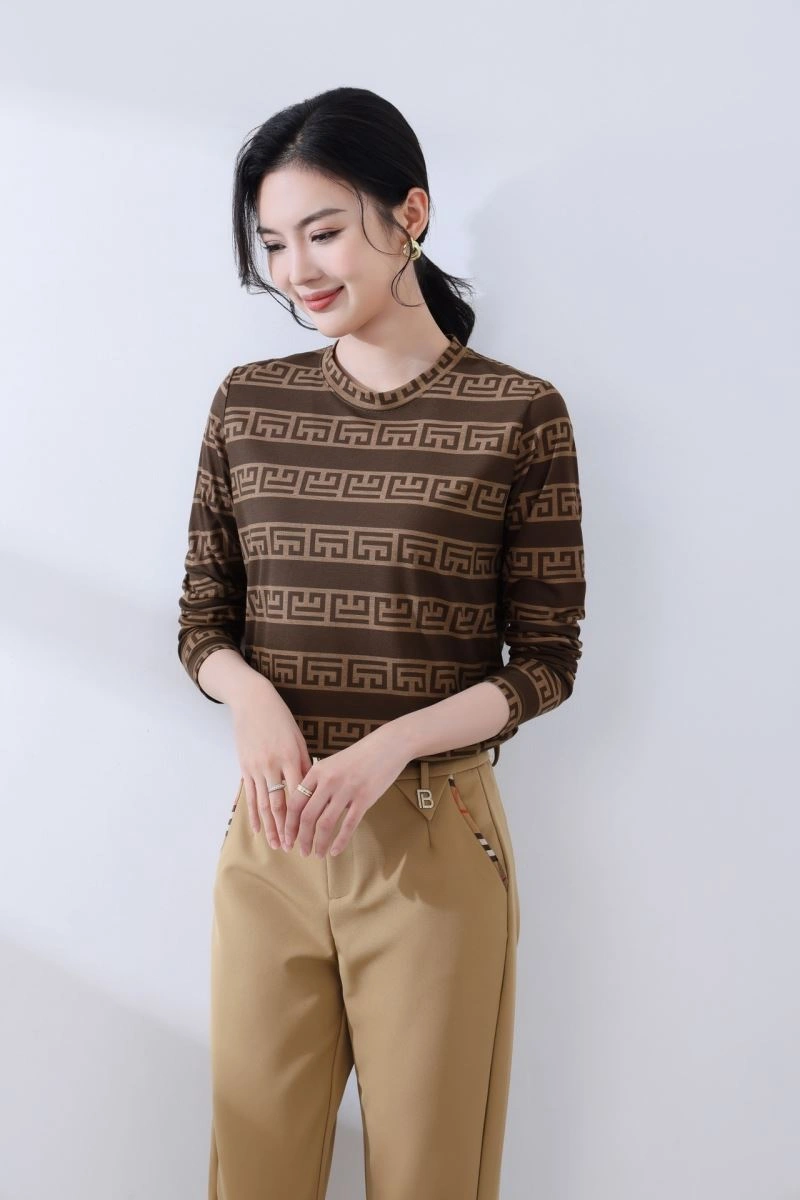 Burberry T-Shirts AllSeason 103389