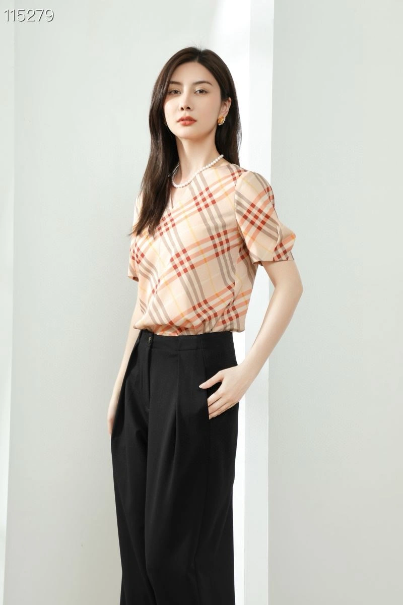 Contemporary Burberry T-Shirts 103387