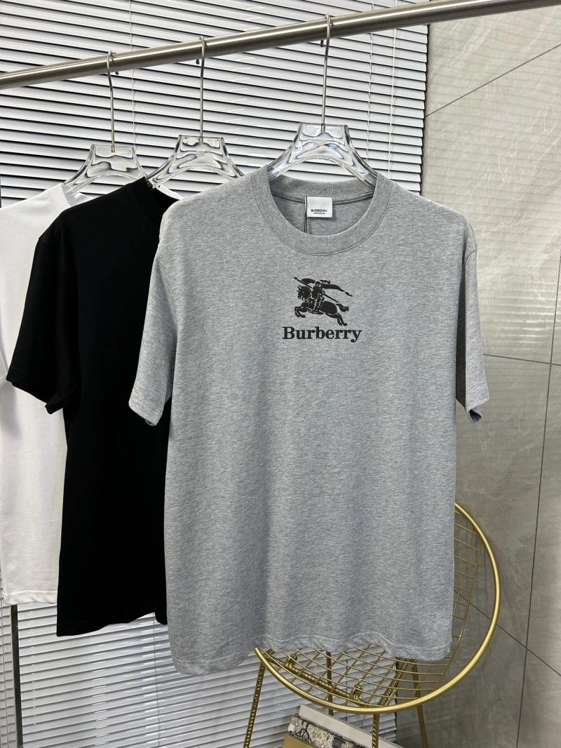 Tailored Burberry T-Shirts 103415