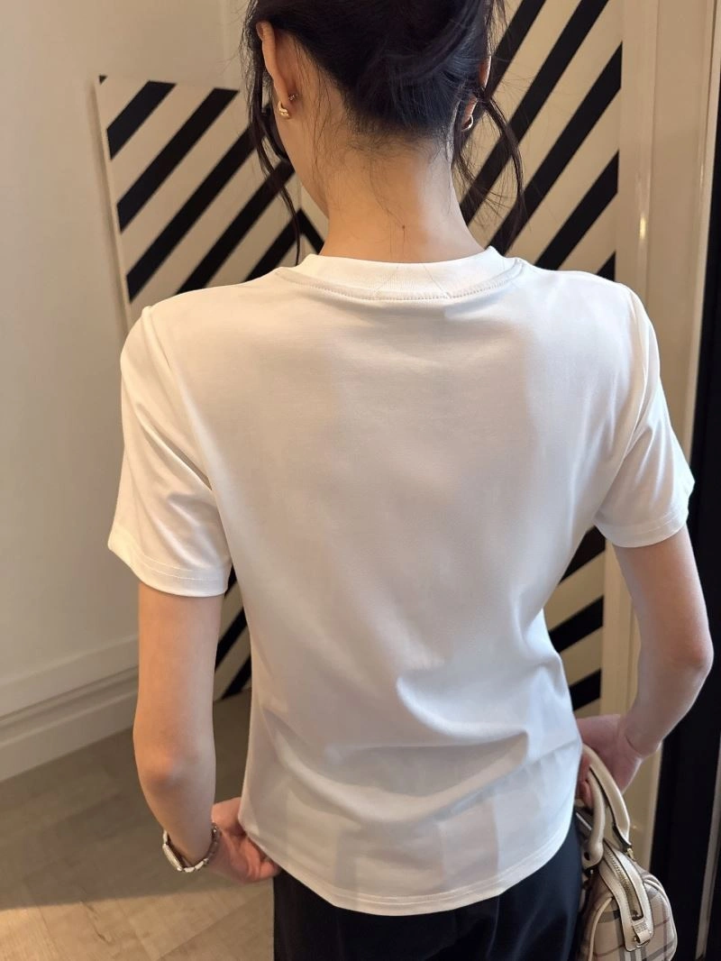 Burberry T-Shirts Snug 103335