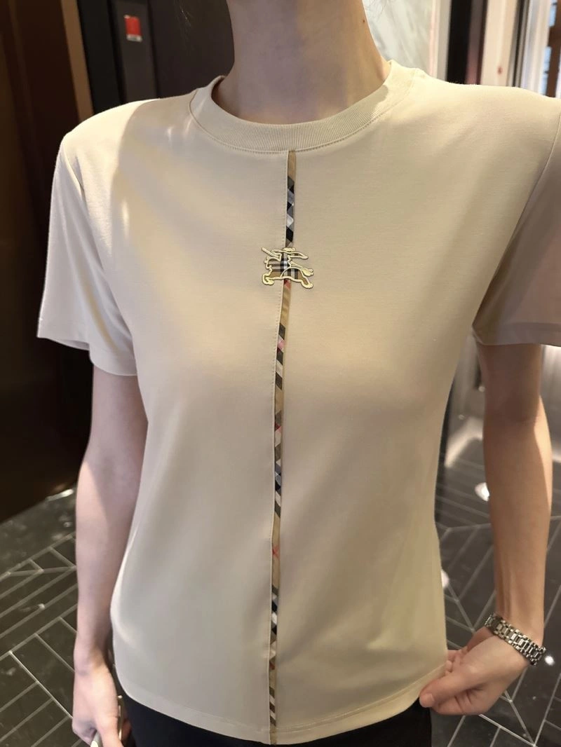 Burberry T-Shirts Snug 103335