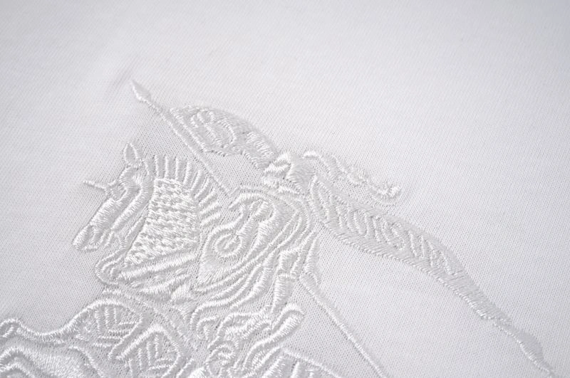 UrbanChic Burberry T-Shirts 105801