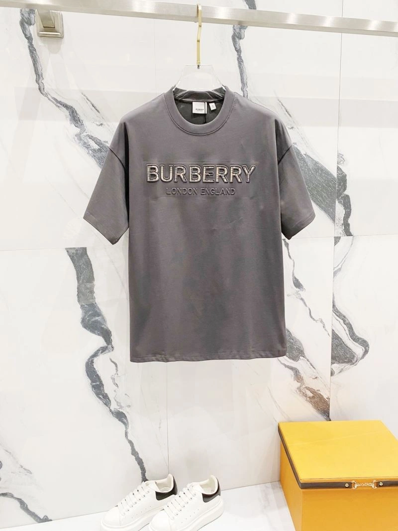 Neat Burberry T-Shirts 105793