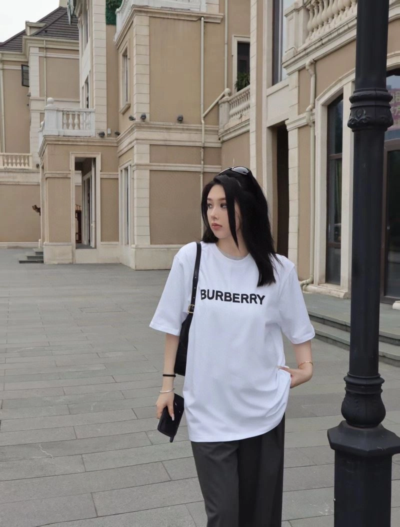 Burberry T-Shirts Breathable 102988