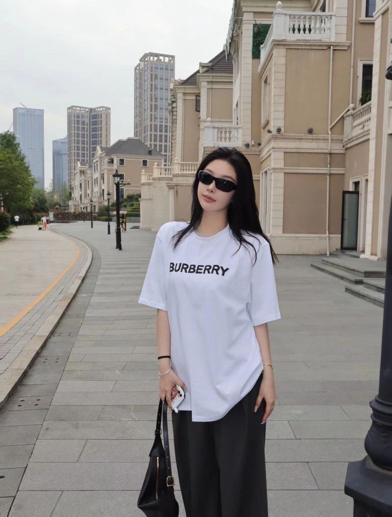 Burberry T-Shirts Breathable 102988