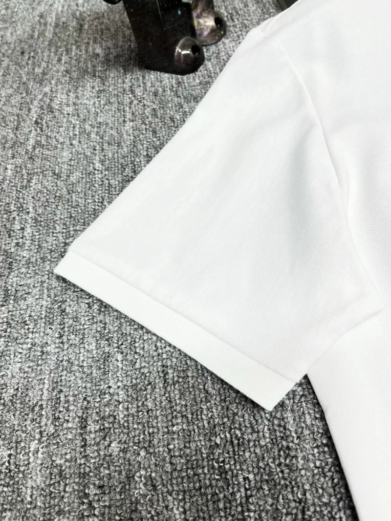 Neat Burberry T-Shirts 103002