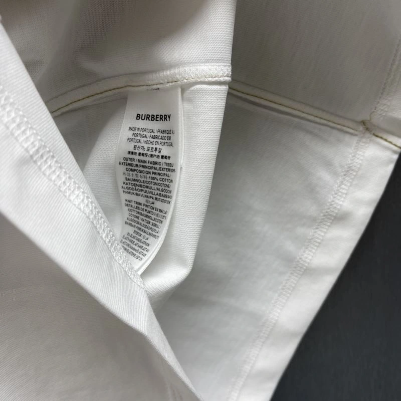 Burberry T-Shirts Functional 102963