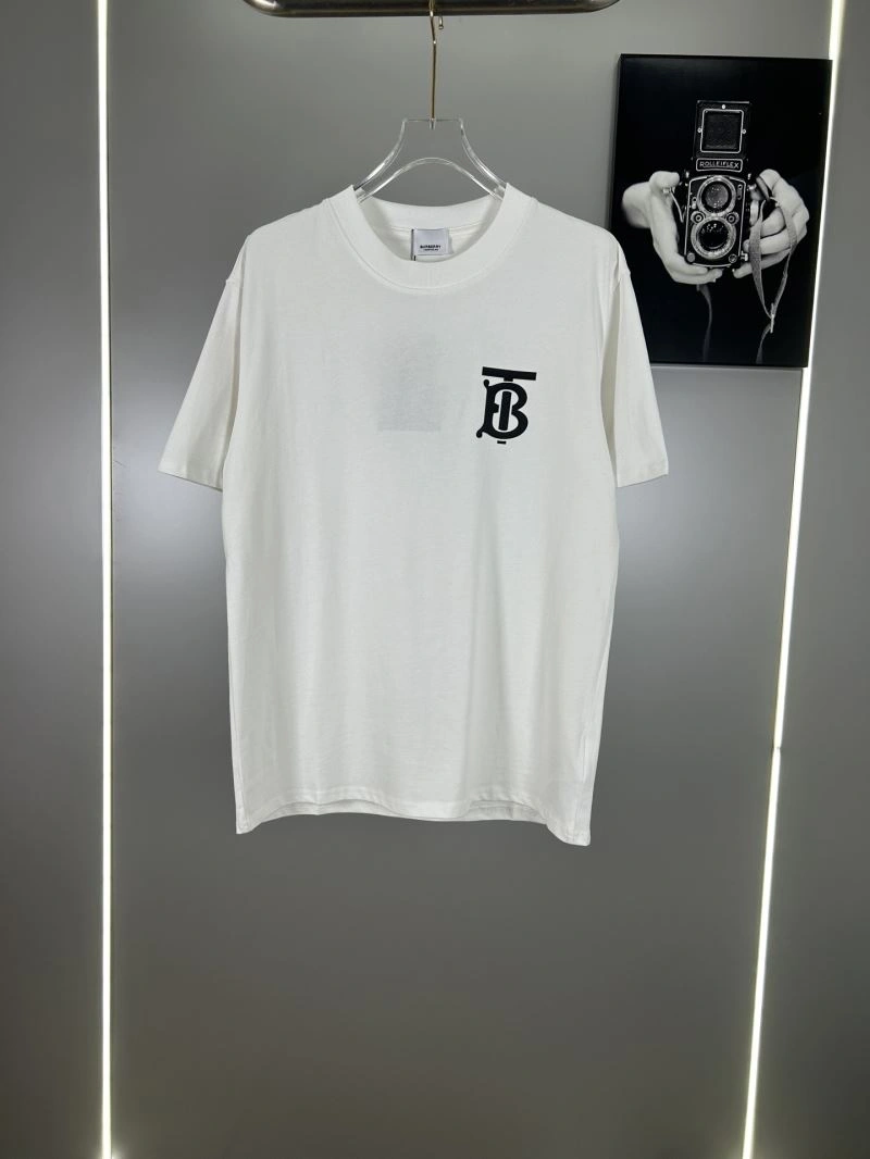 WellDesigned Burberry T-Shirts 102939