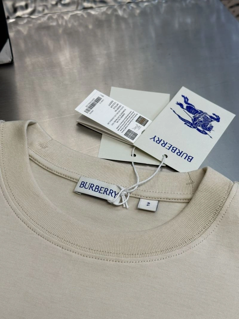 Effortless Burberry T-Shirts 102927