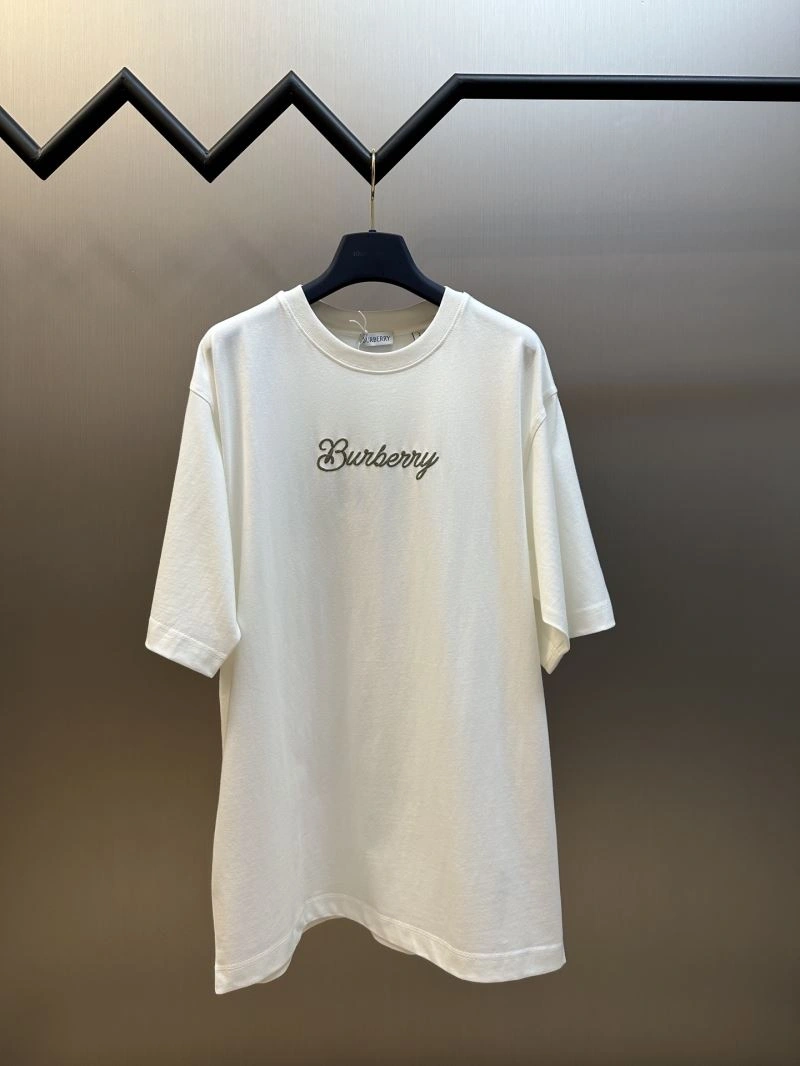 Lightweight Burberry T-Shirts 102923