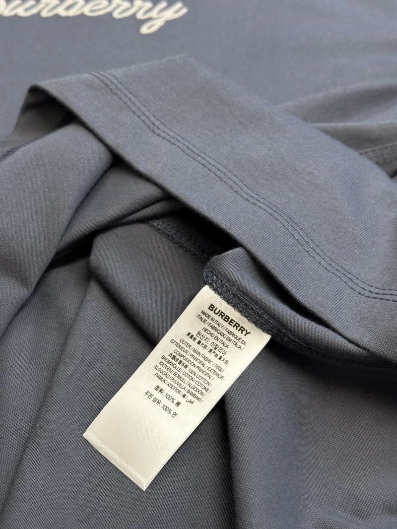 Refined Burberry T-Shirts 102922