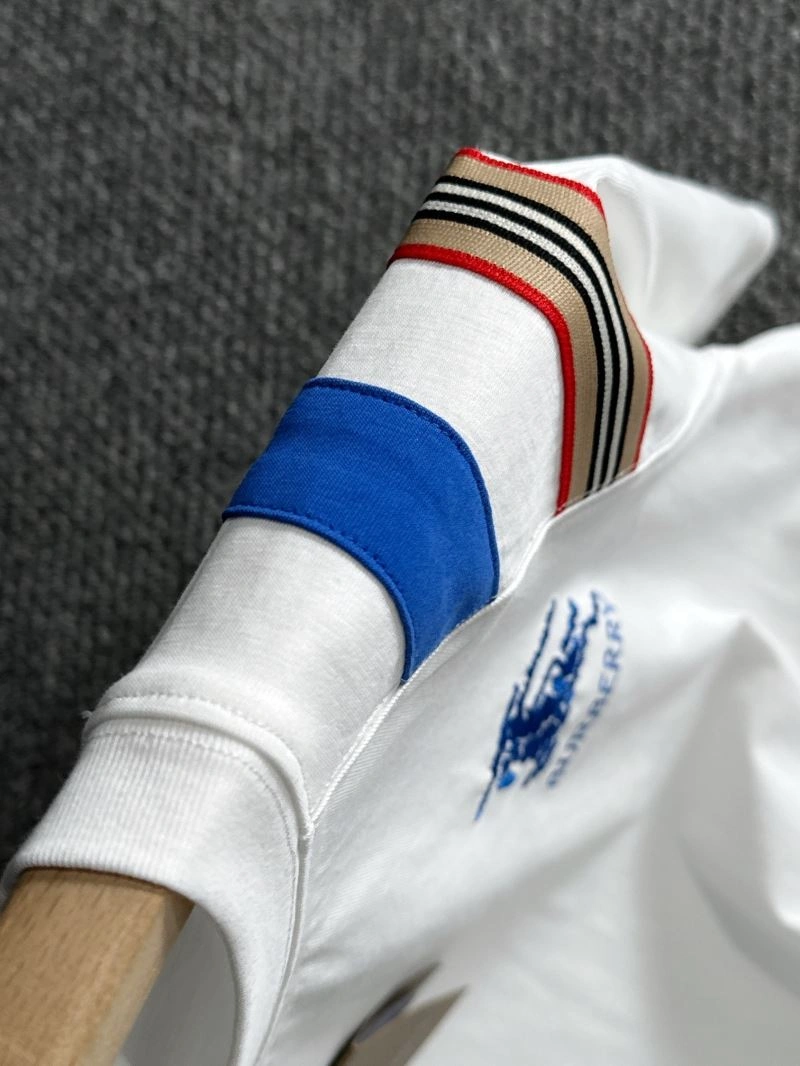 Neat Burberry T-Shirts 102924