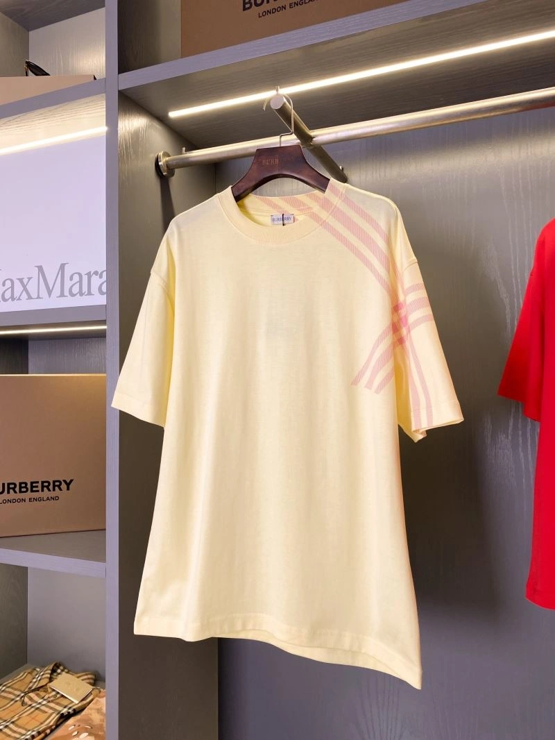 Burberry T-Shirts UrbanChic 105346