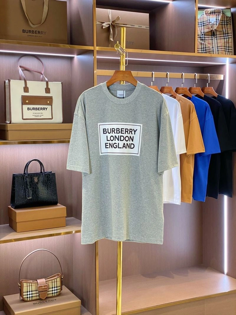 FashionForward Burberry T-Shirts 105261