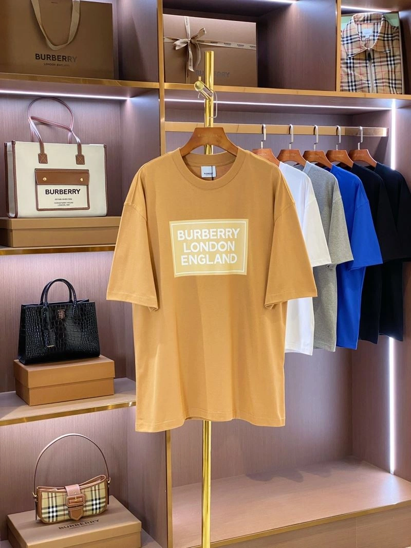 Burberry T-Shirts Sleek 105253