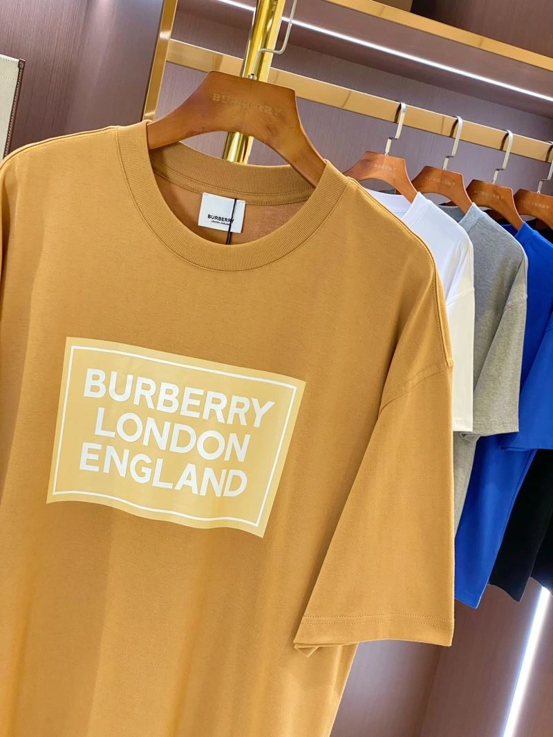 Burberry T-Shirts Sleek 105253