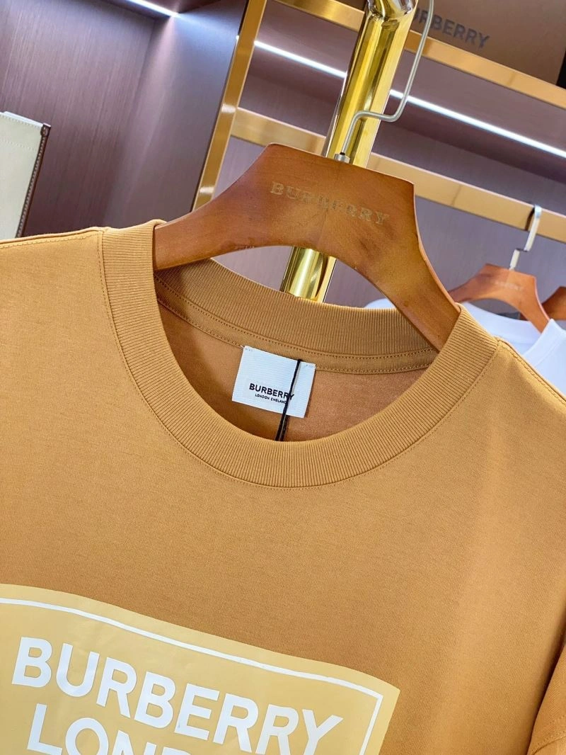 Burberry T-Shirts Sleek 105253