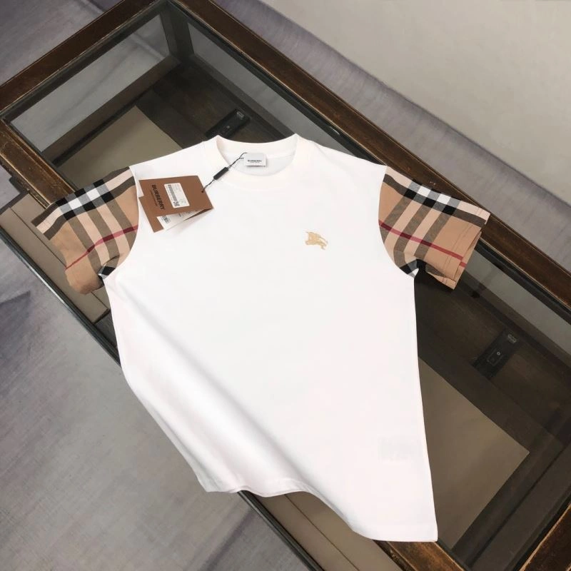 WellDesigned Burberry T-Shirts 105191