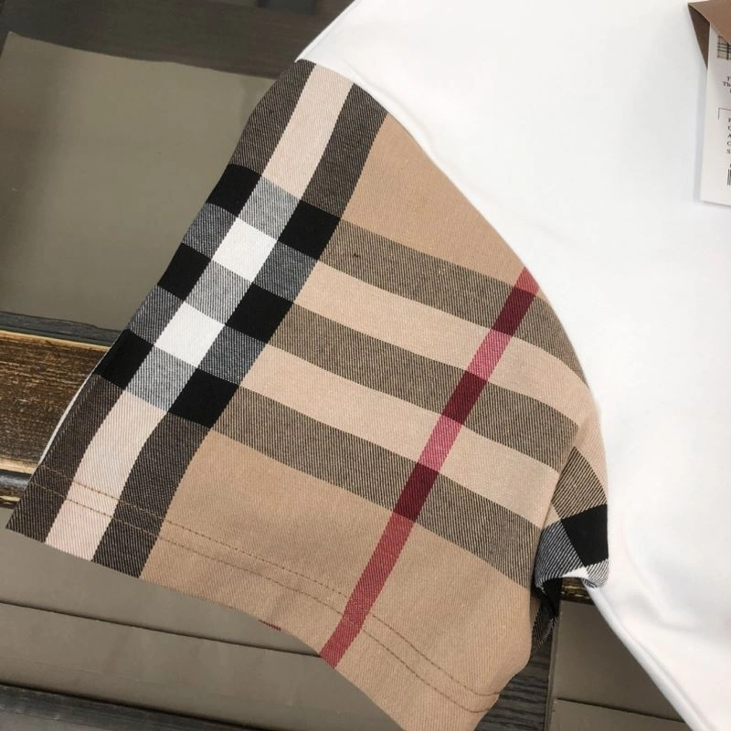 WellDesigned Burberry T-Shirts 105191