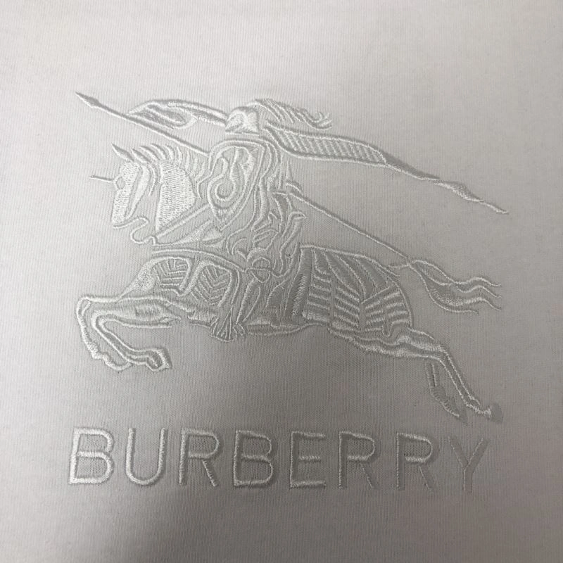 Vibrant Burberry T-Shirts 105091