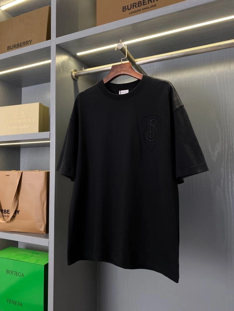 Burberry T-Shirts Unisex 105025