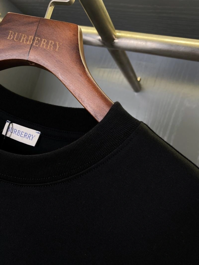 Burberry T-Shirts Unisex 105025
