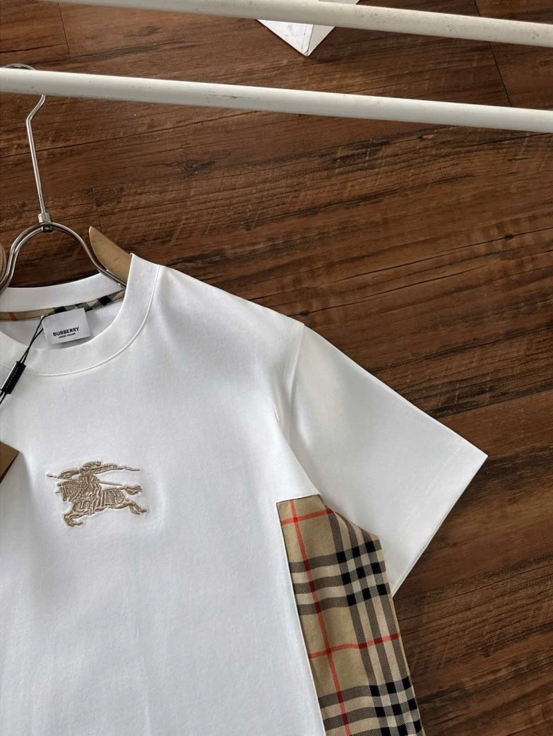 Burberry T-Shirts Neat 102532