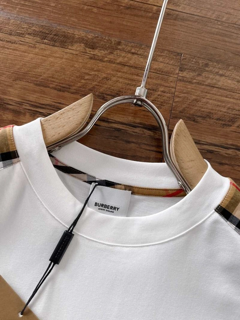 Burberry T-Shirts Neat 102532
