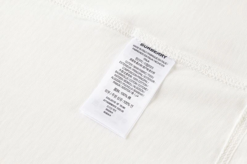 Seasonal Burberry T-Shirts 102525