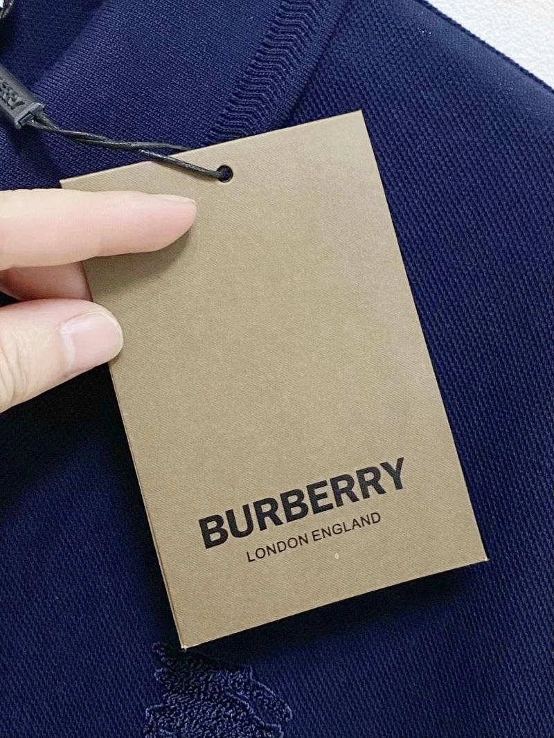 Supportive Burberry T-Shirts 102026