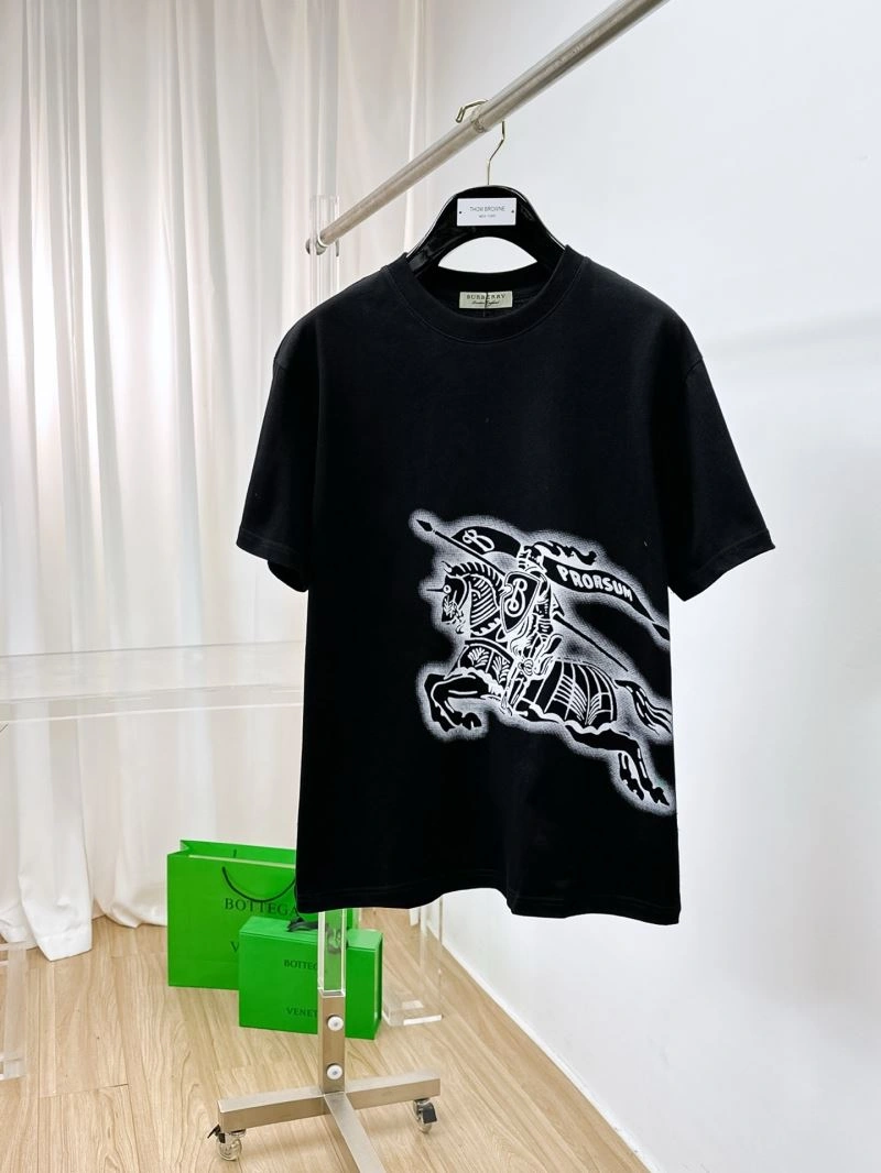 Burberry T-Shirts Resilient 101932